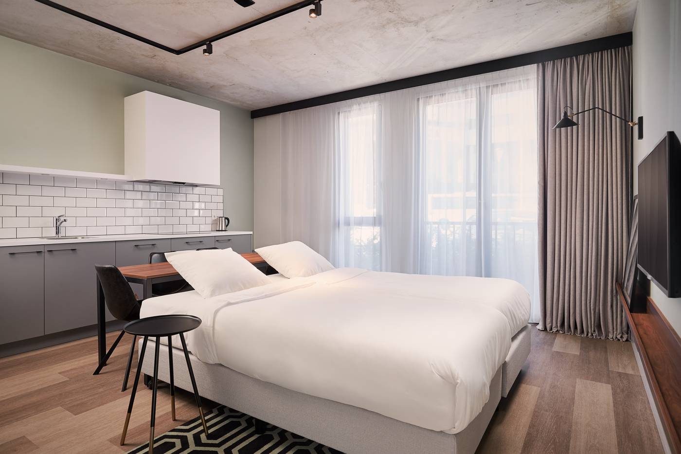 Corendon-Urban-Amsterdam-Schiphol-Airport-Room-18