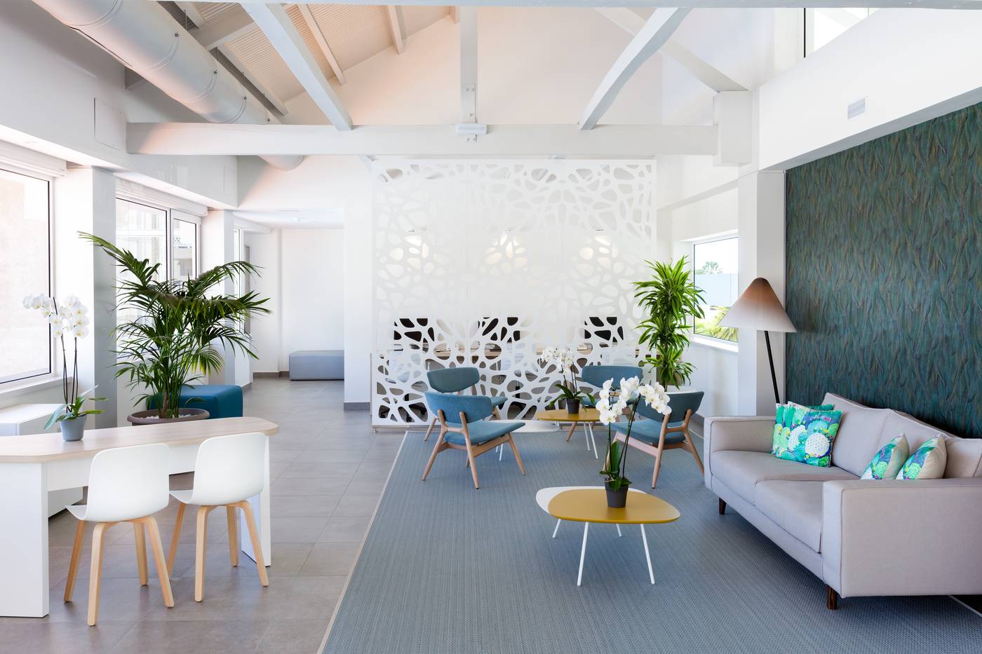 Tropical-Park-Hotel-Lobby-44