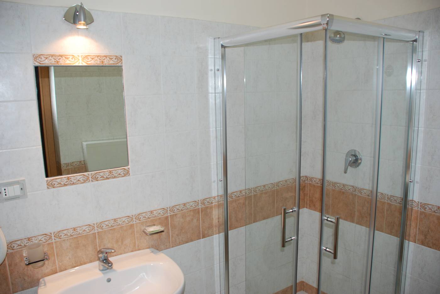 Hotel-Del-Centro-Room-12