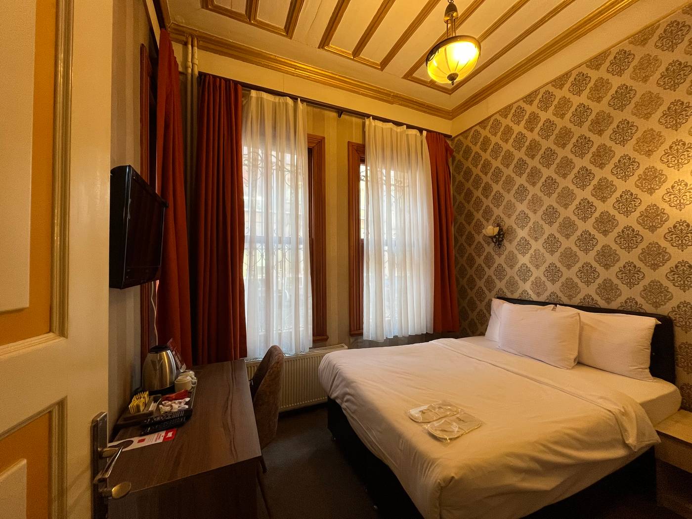 Le-Safran-Suite-Room-25