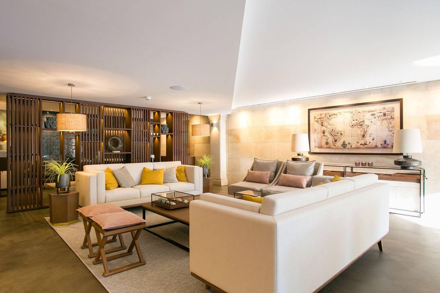 Four-Points-By-Sheraton-Sesimbra-Lobby-14