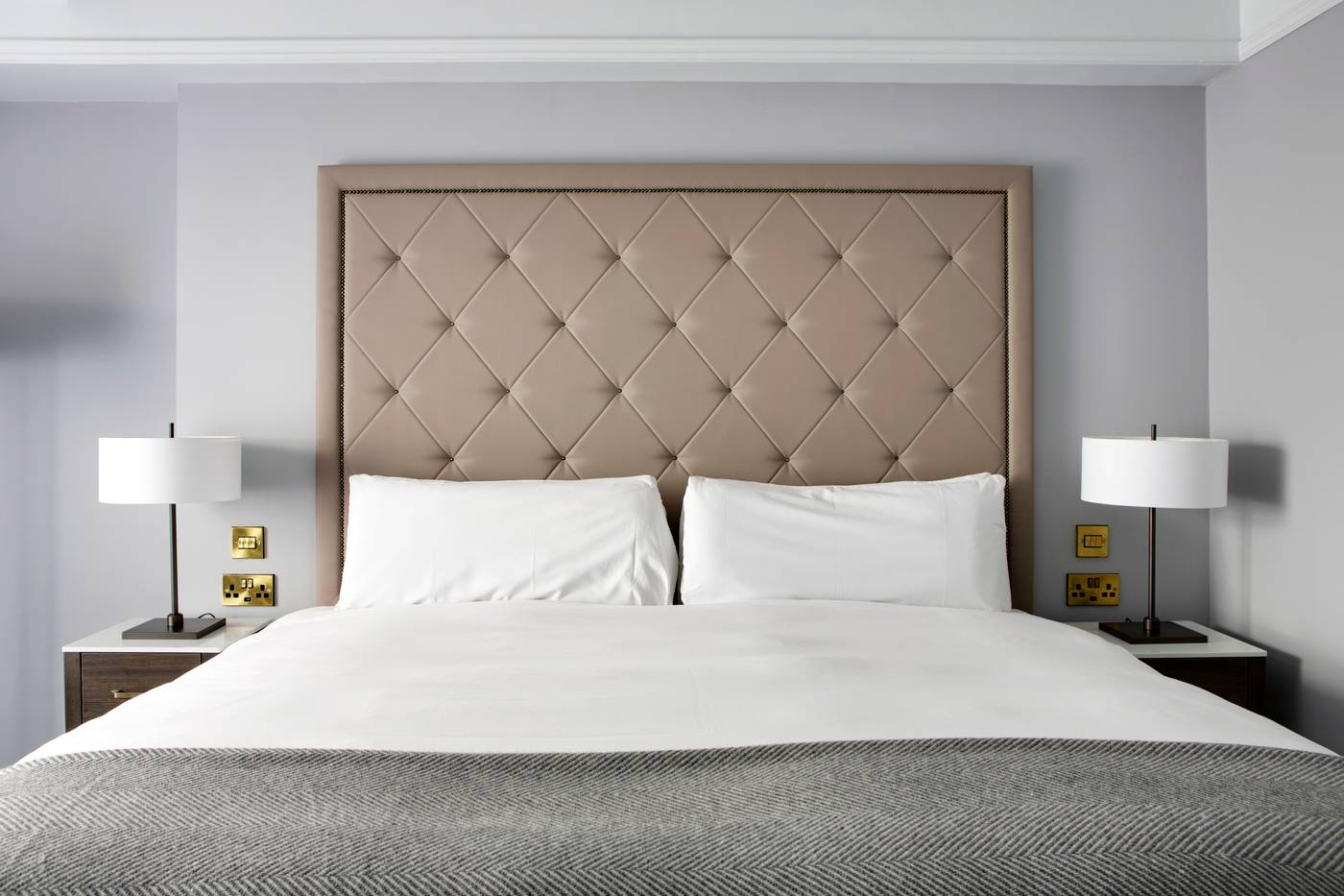 The Davenport-Ireland-Dublin-Room-10