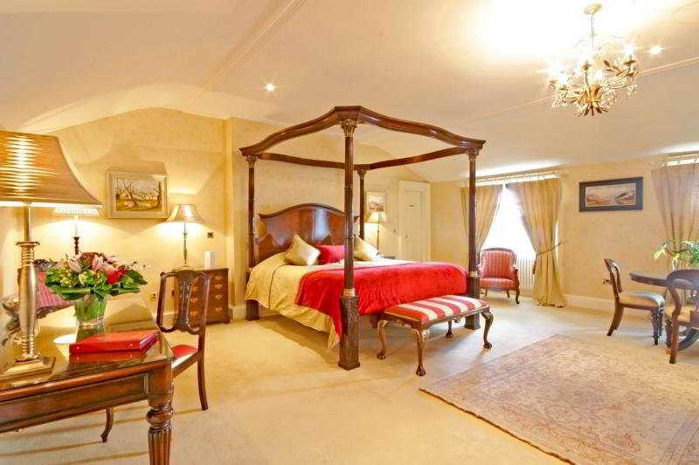Dunboyne-Castle-Hotel---Spa-Room-12