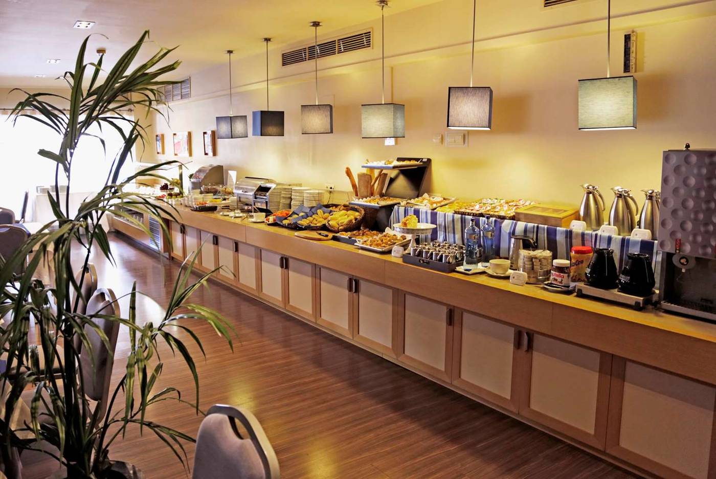 Best-Western-Hotel-Mediterraneo-Restaurant-33