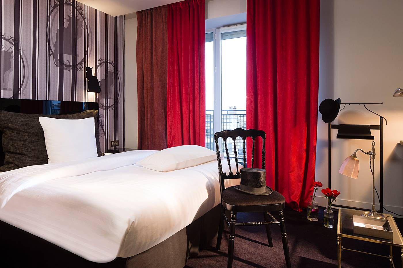 Le-Chat-Noir-Room-32