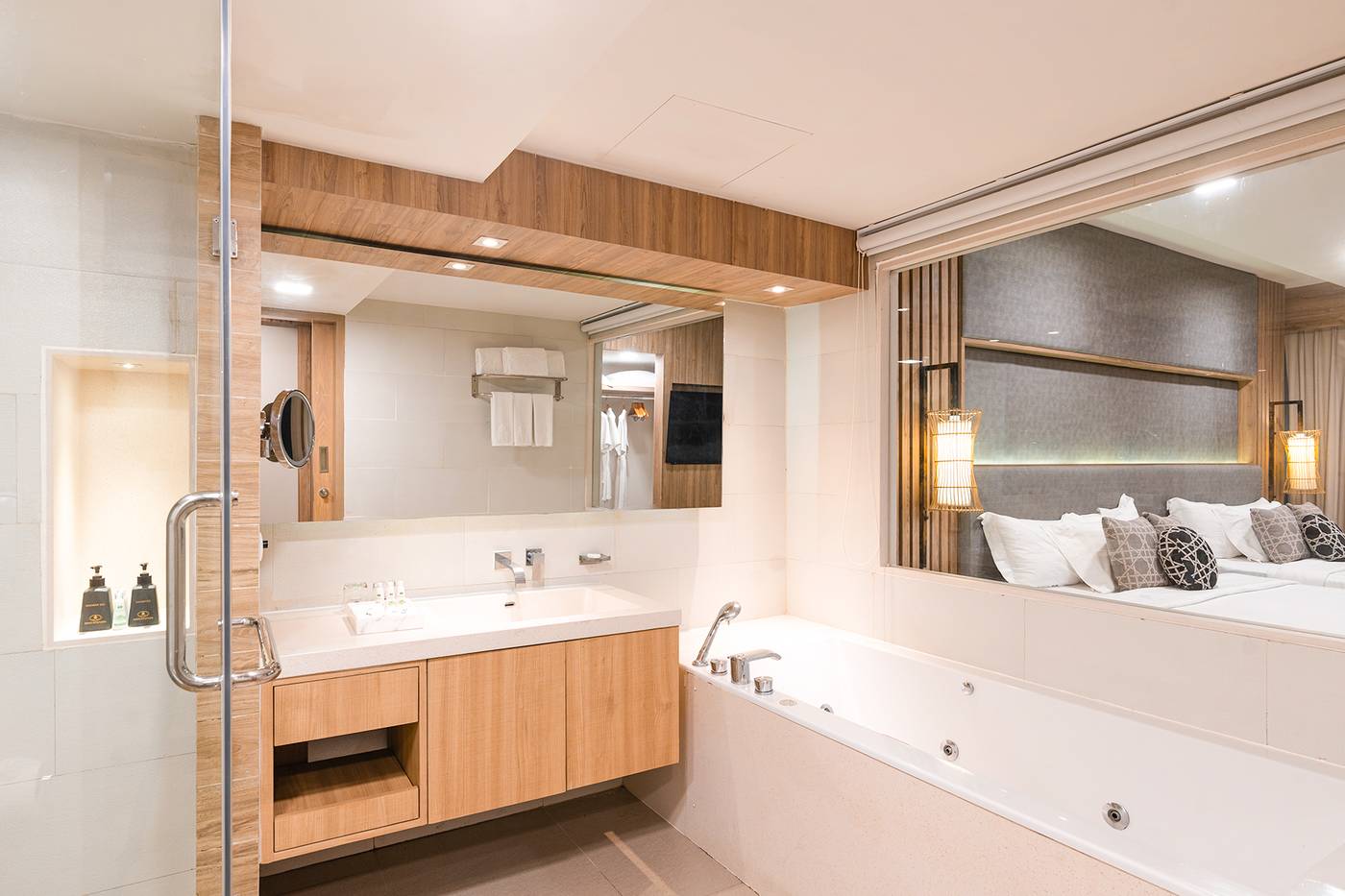 Phuket-Graceland-Resort---Spa-Room-46