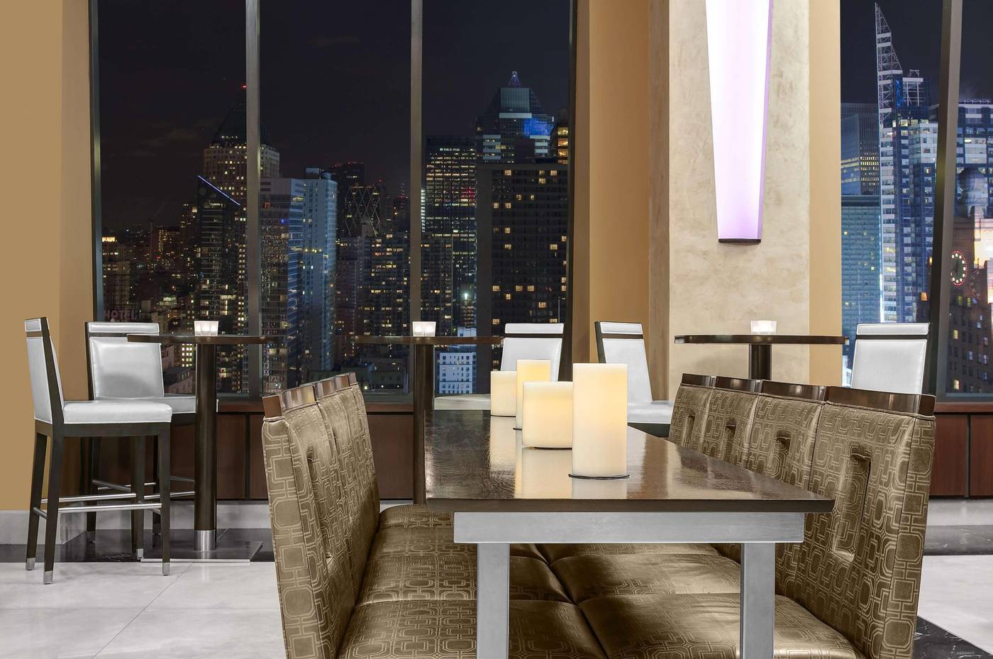 Hilton-New-York-Times-Square-Lobby-15