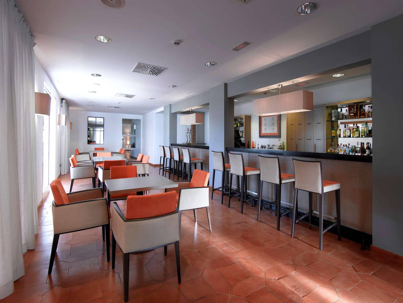 Parador-De-Malaga-Golf-Bar-38