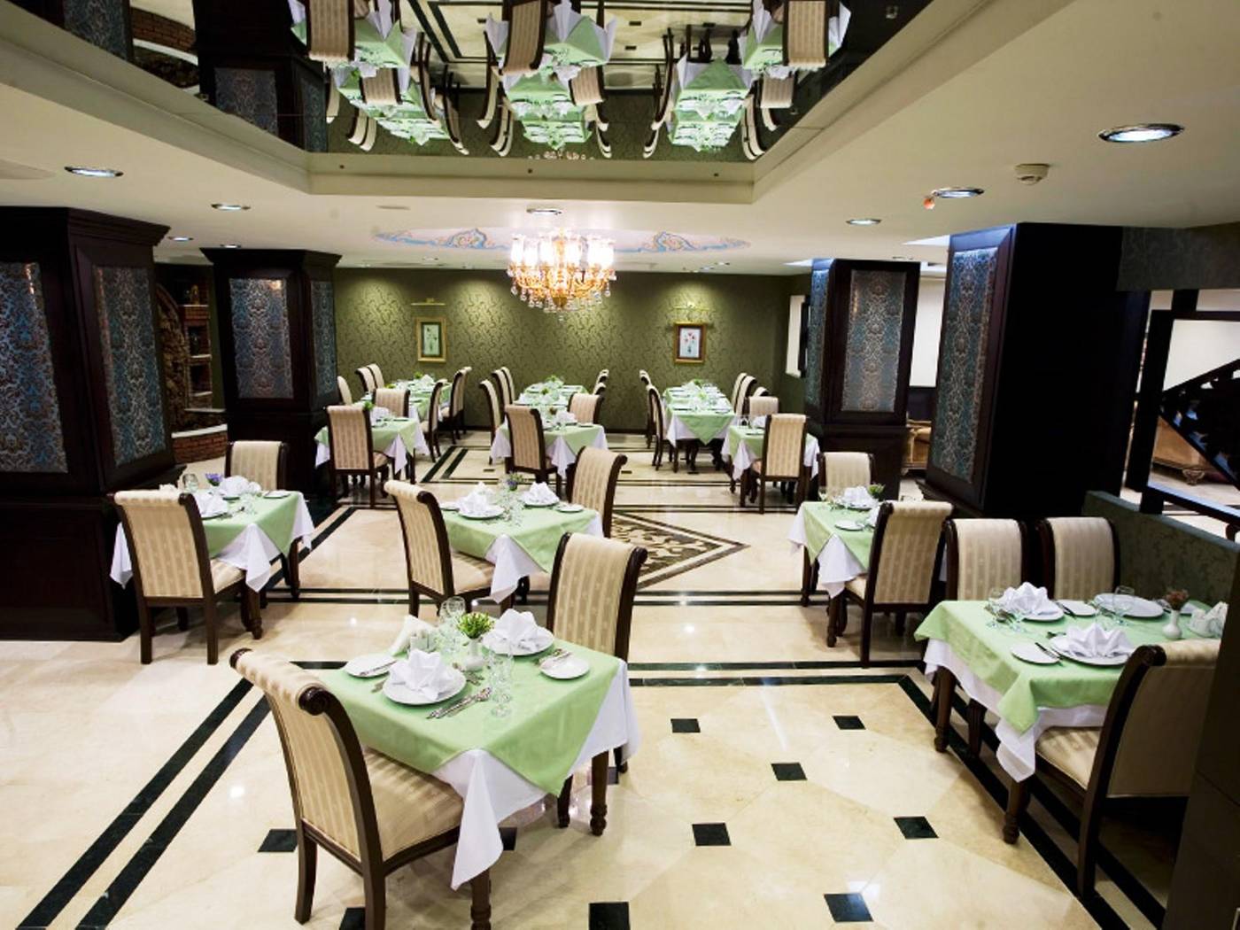 Maywood-Restaurant-7