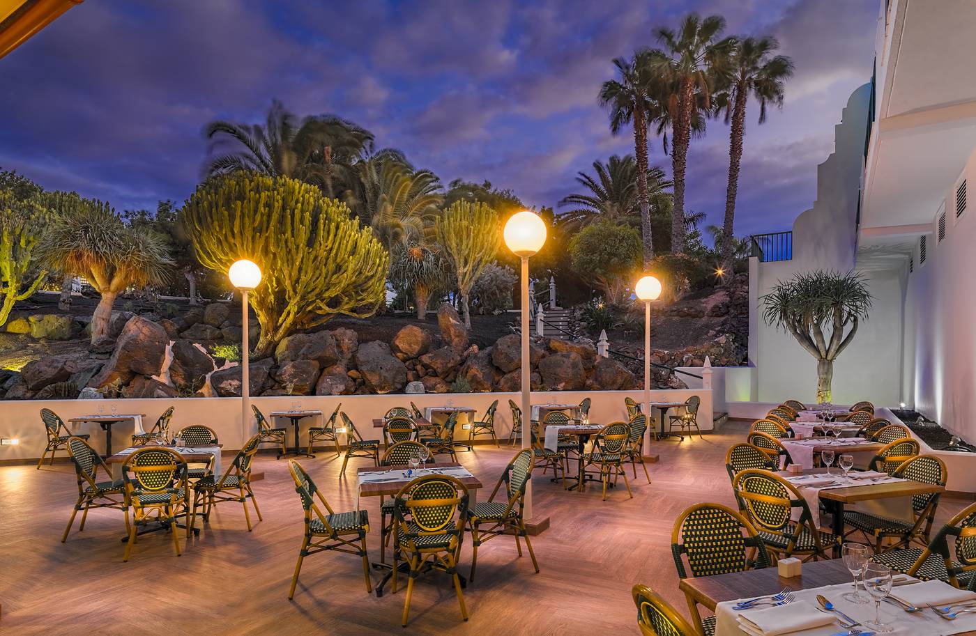 H10-Ocean-Suites-Restaurant-14