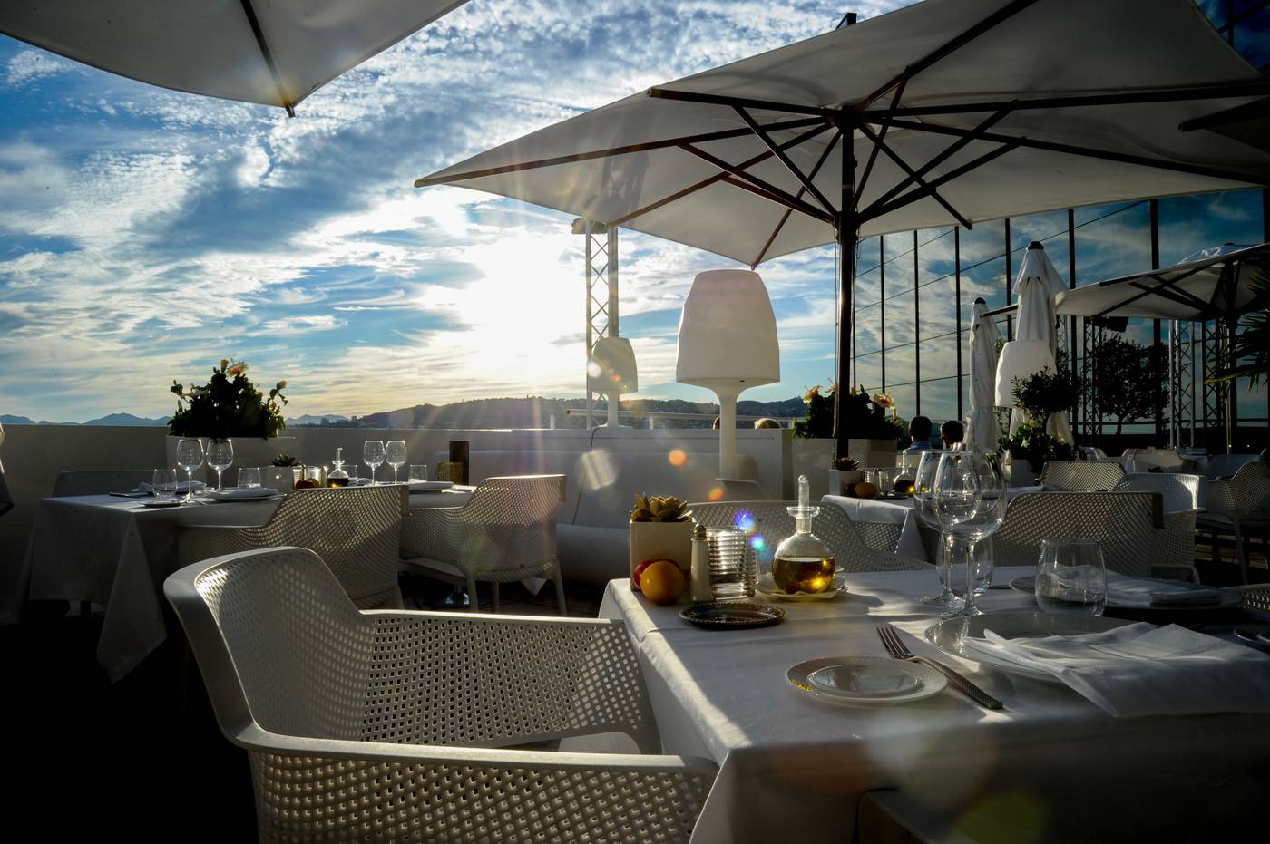 Garden-Beach-Hotel-Terrace-1