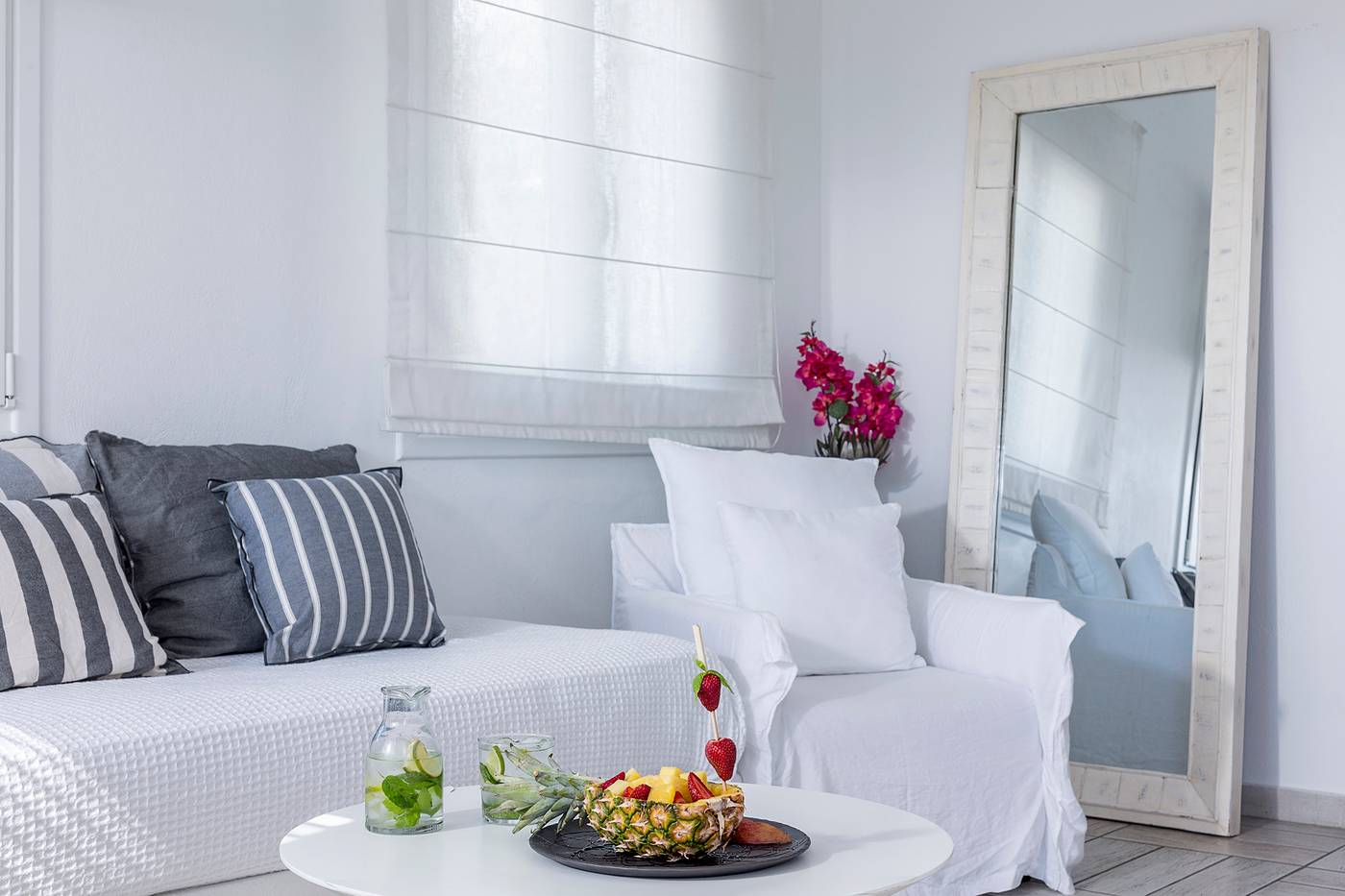 Ostraco-Luxury-Suites-Room-38