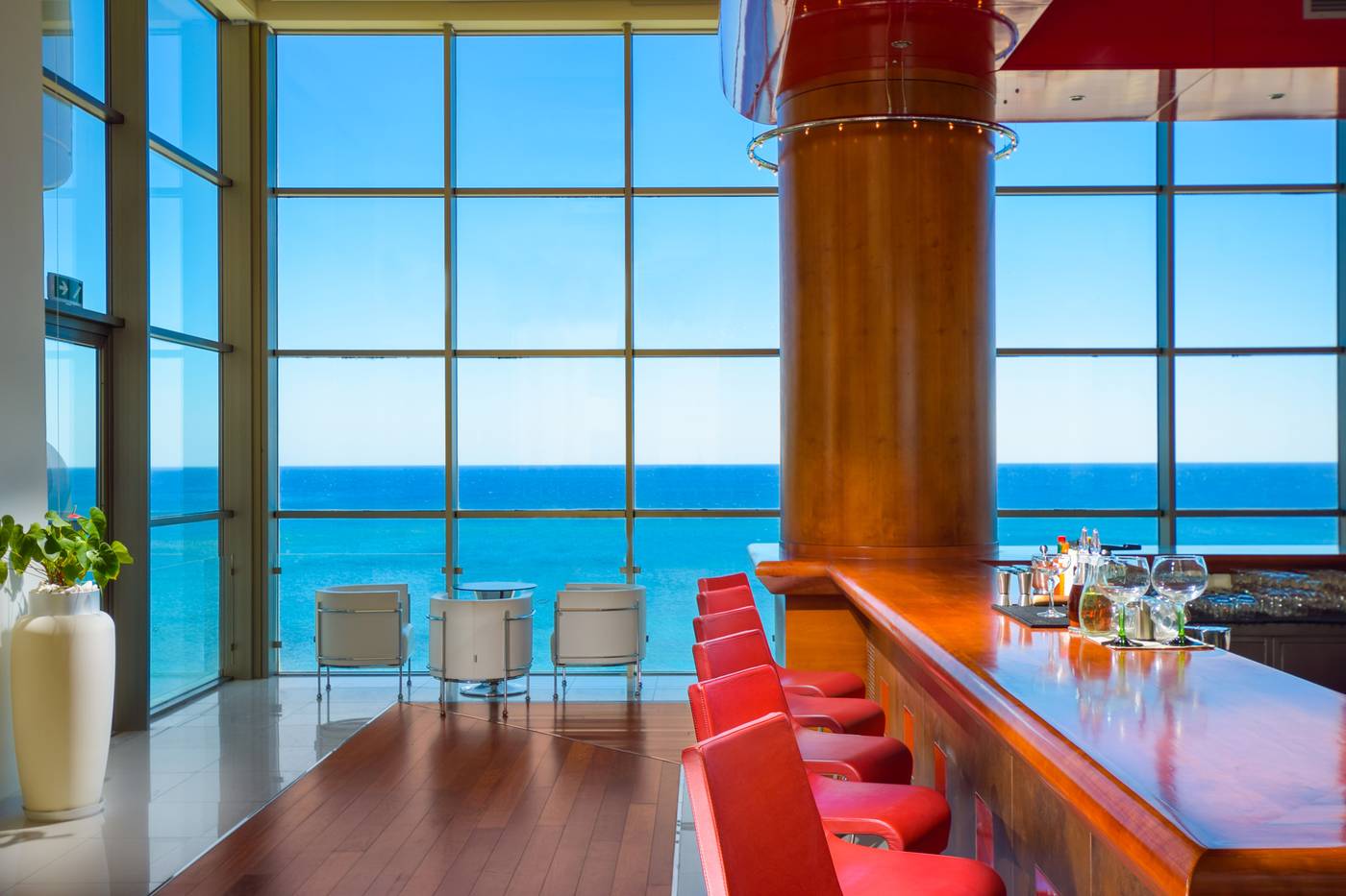 Elysium-Resort---Spa-Bar-34