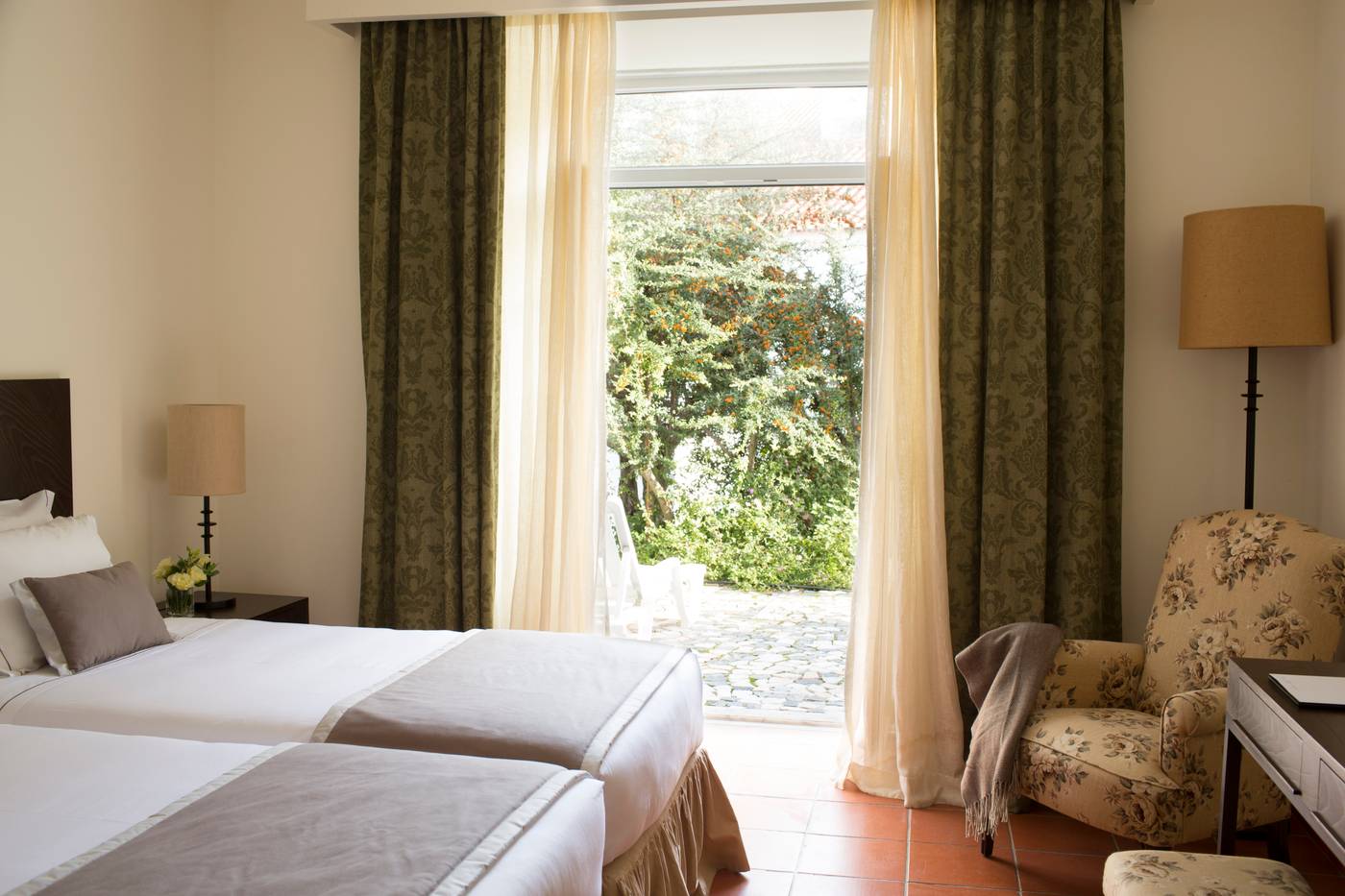Pateo-dos-Solares-Charm-Hotel-Room-21