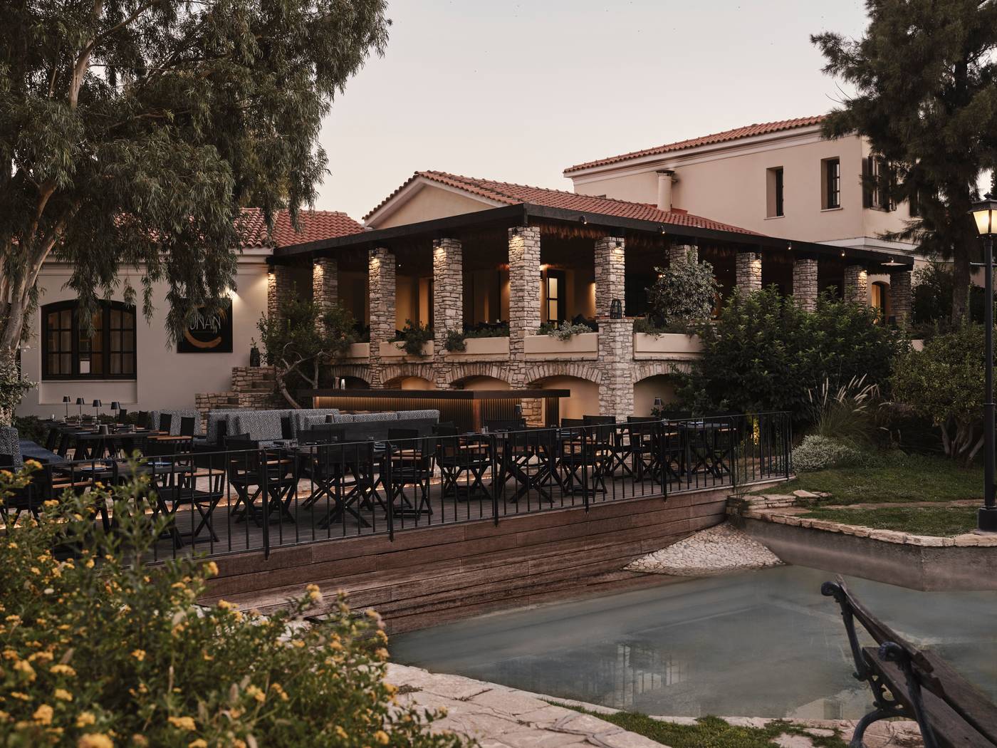 Doryssa-seaside-resort-Restaurant-10