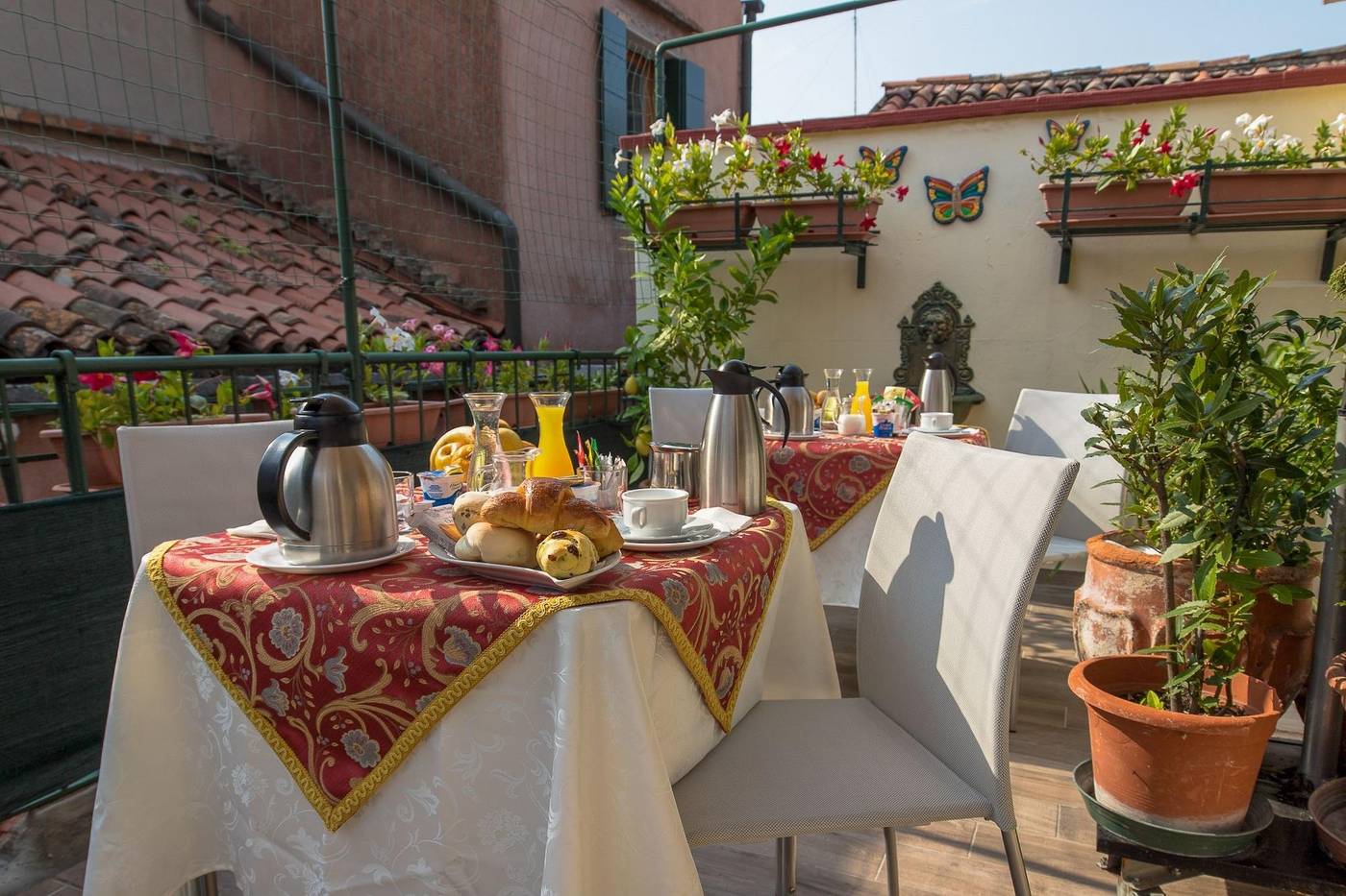 Angeles-Inn-Restaurant-32