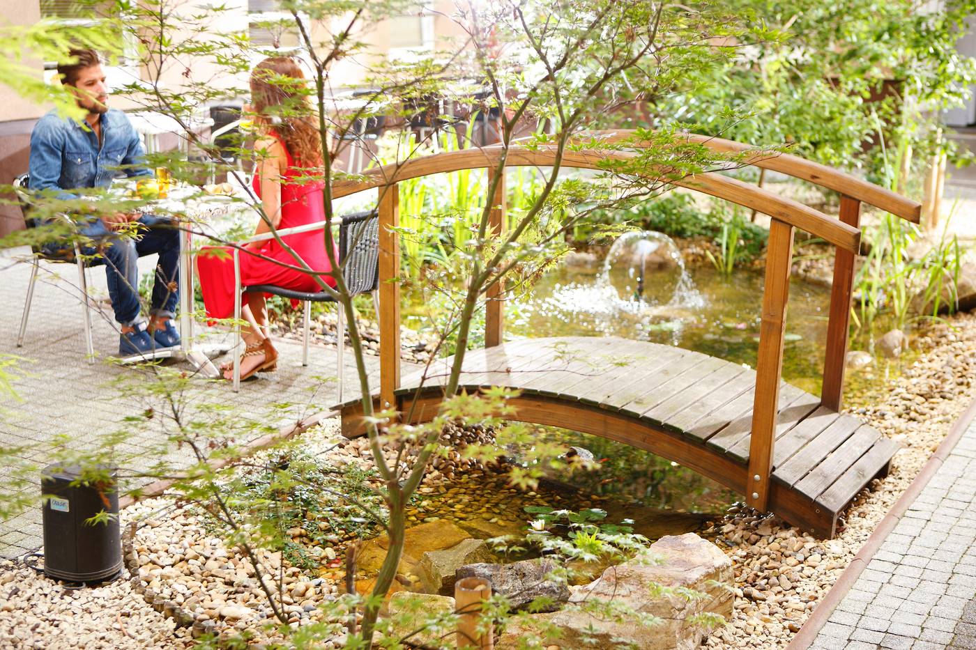 Six-Inn-Hotel-Terrace-35