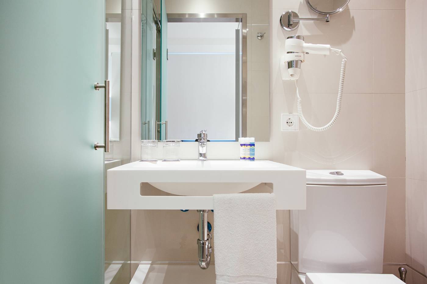 Globales-Acis---Galatea-Hotel-Room-44