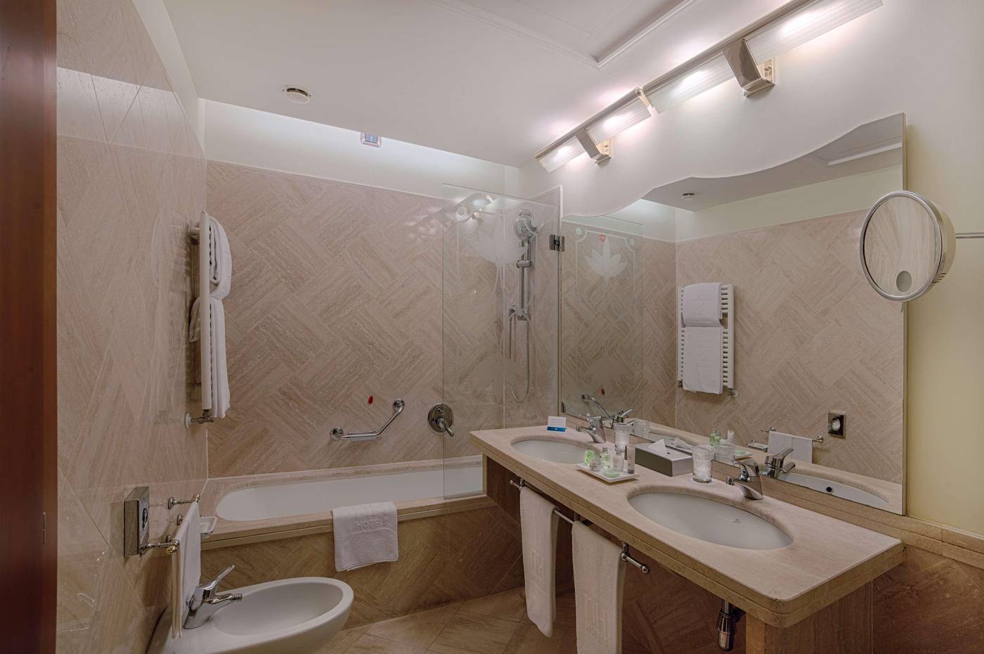 NH-Roma-Villa-Carpegna-Room-27