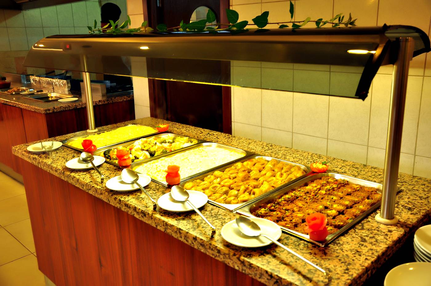 Cinar-Family-Suites-Restaurant-58