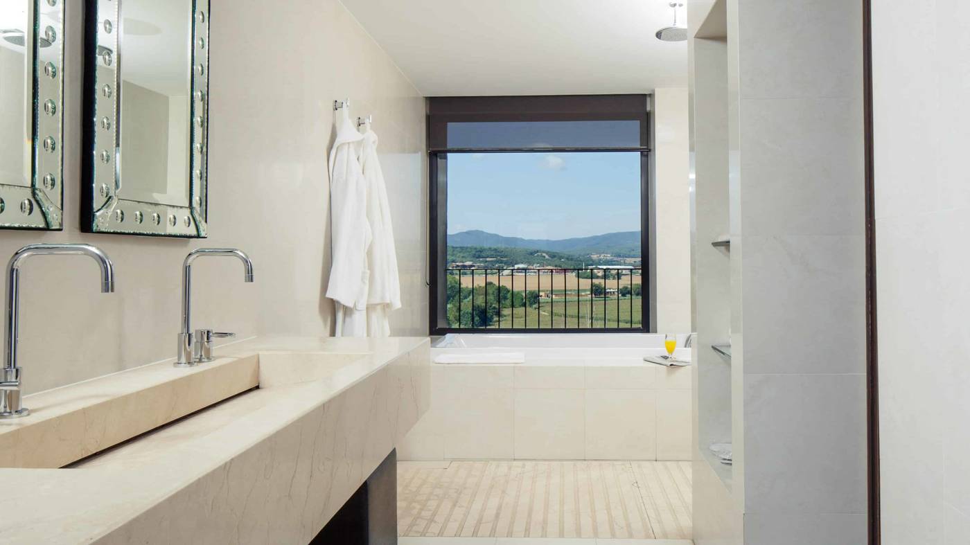 Hotel-Castell-D-Emporda-Room-31