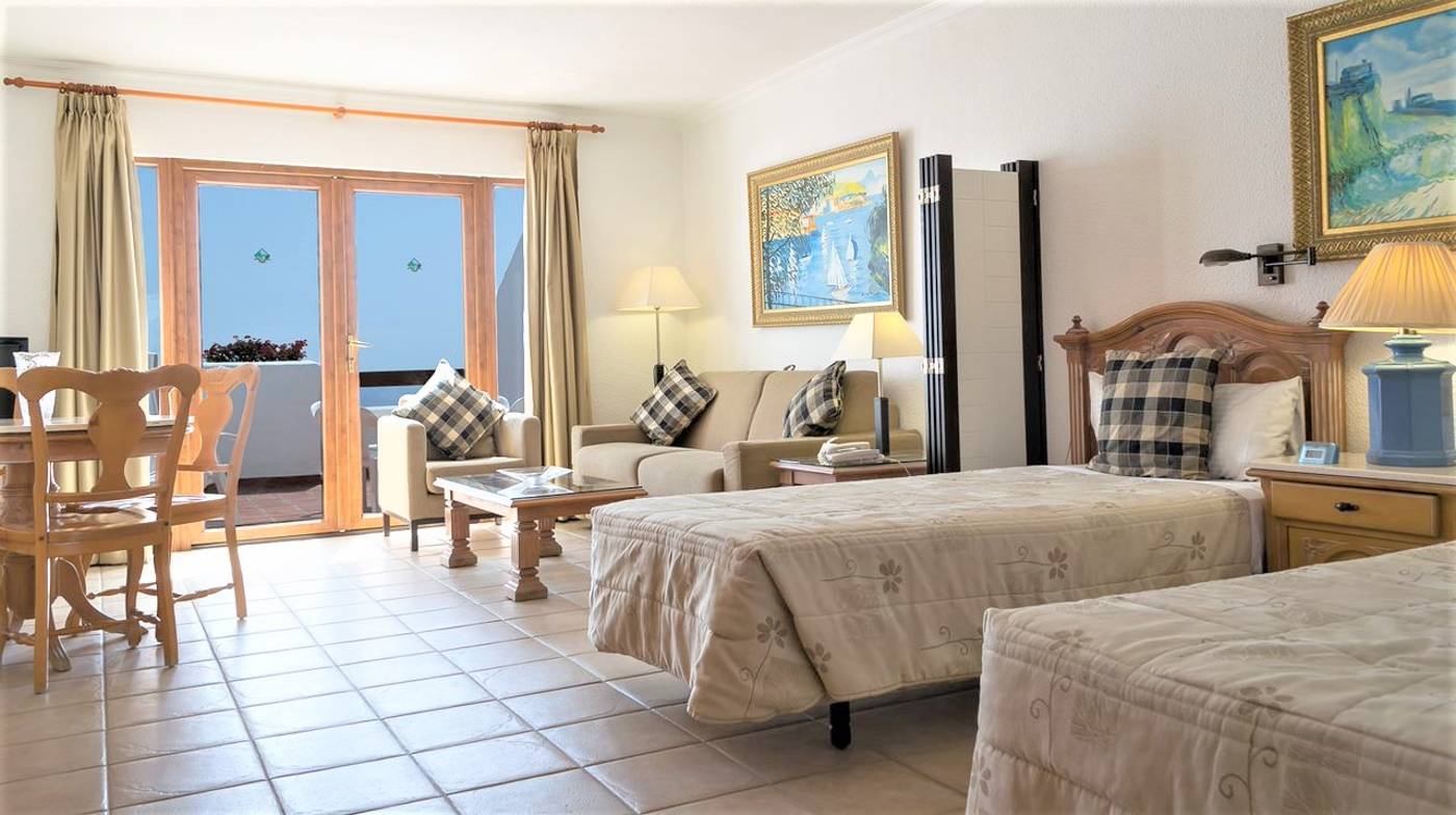 ONA-Beverly-Hills-Room-10