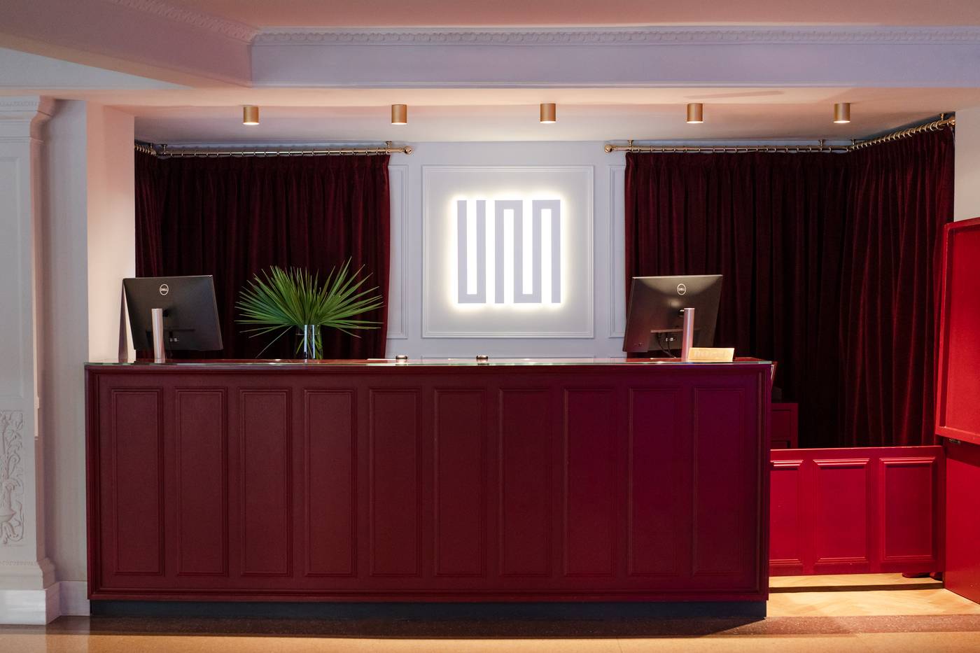 UMusic-Hotel-Madrid-Lobby-33