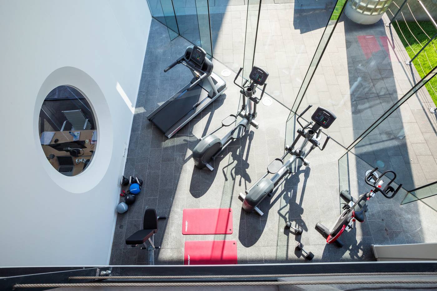 Hotel2stay-Sports-and-Entertainment-43