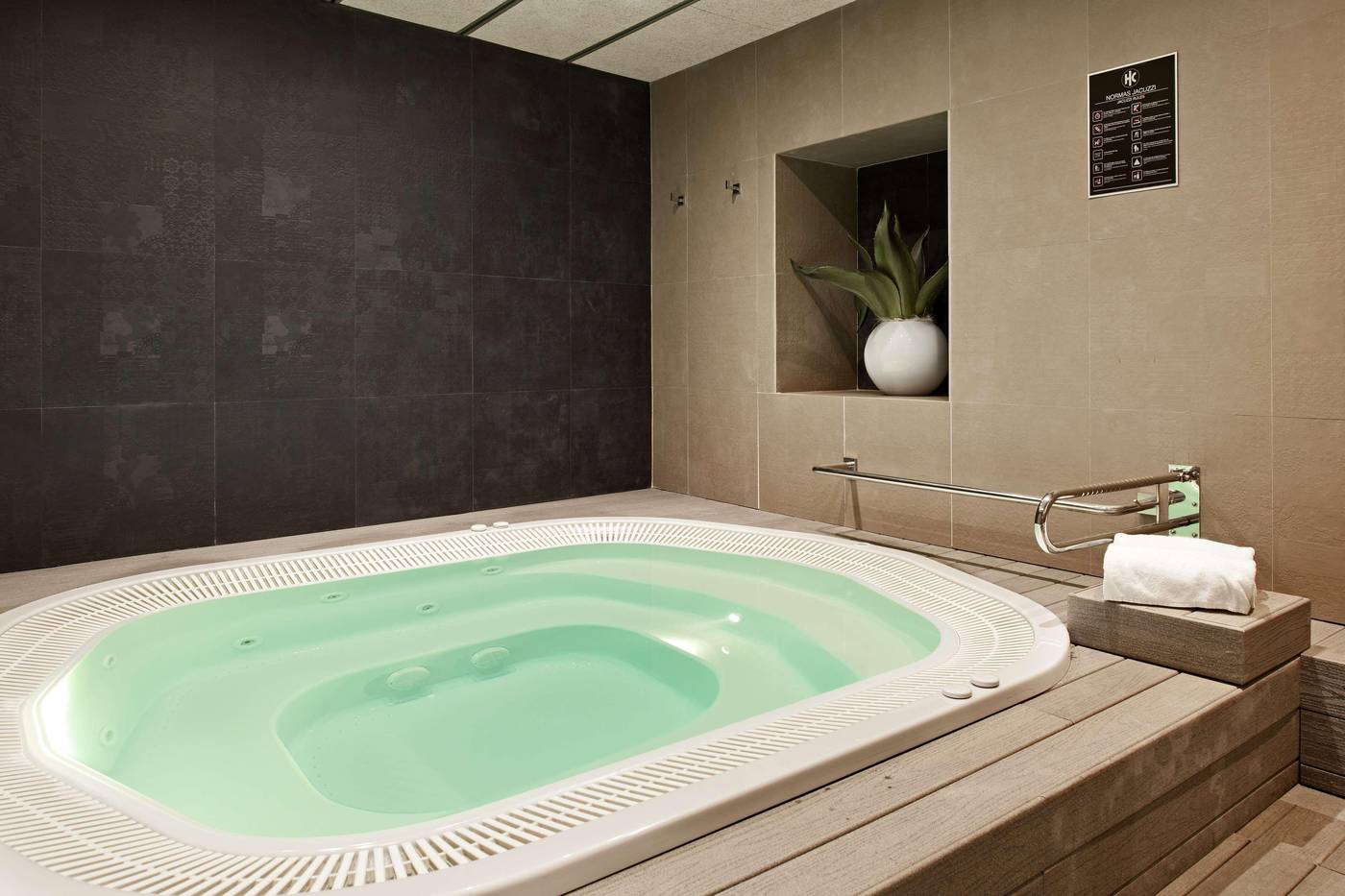 Catalonia-Plaza-Mayor-Sports-and-Entertainment-66