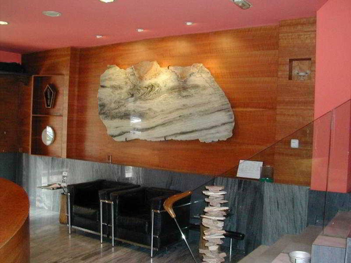 Vetusta-Spain-OVIEDO-Lobby-4