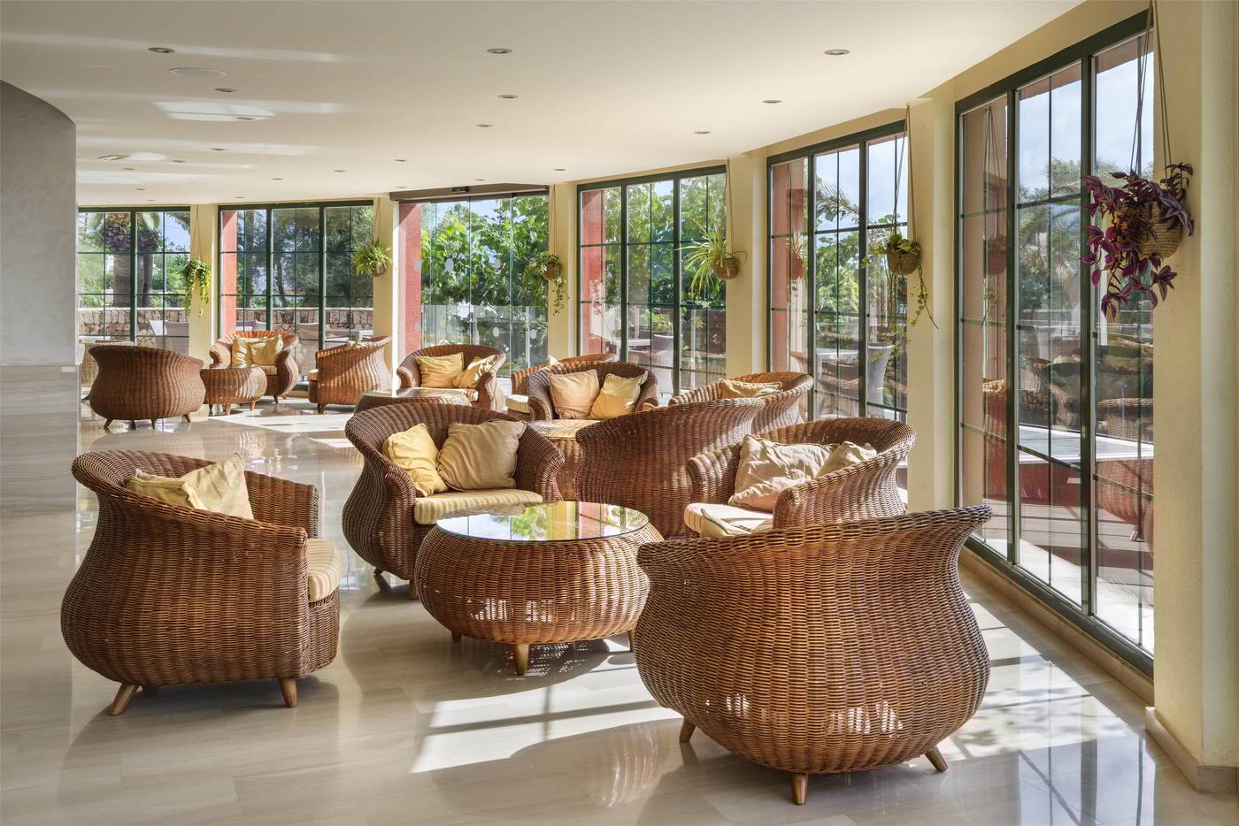 Occidental-Menorca-Lobby-52