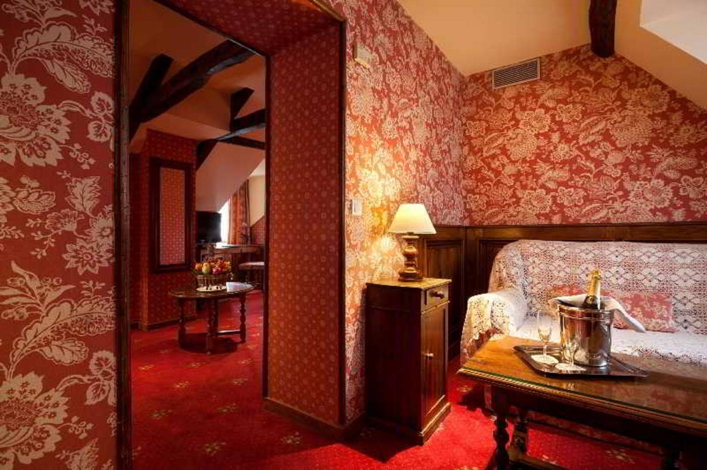 Amarante-Beau-Manoir-Room-12