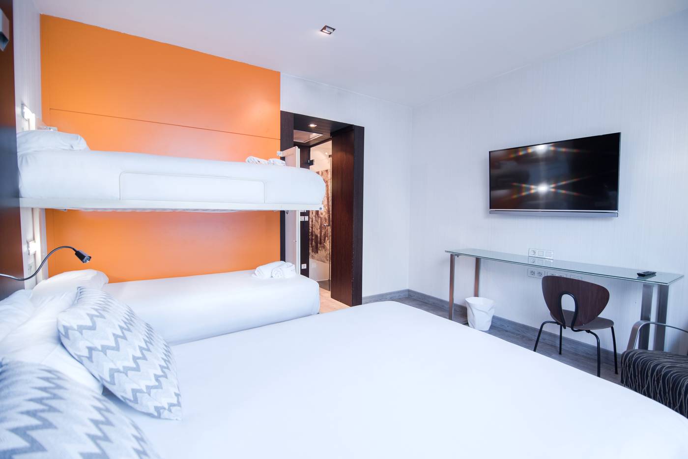 Petit-Palace-President-Castellana-Room-15