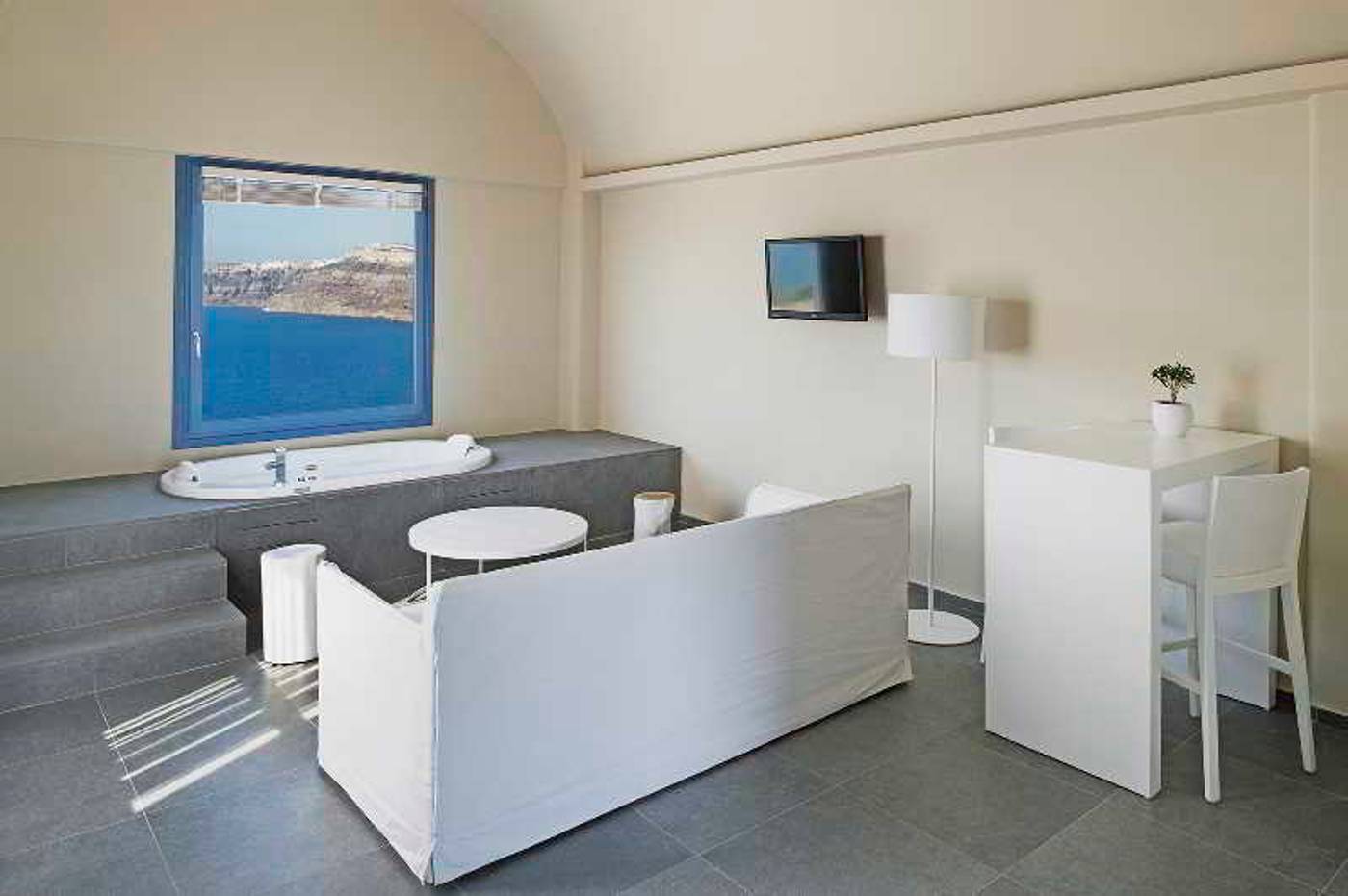 Acroterra-Rosa-Luxury-Suites-Room-39