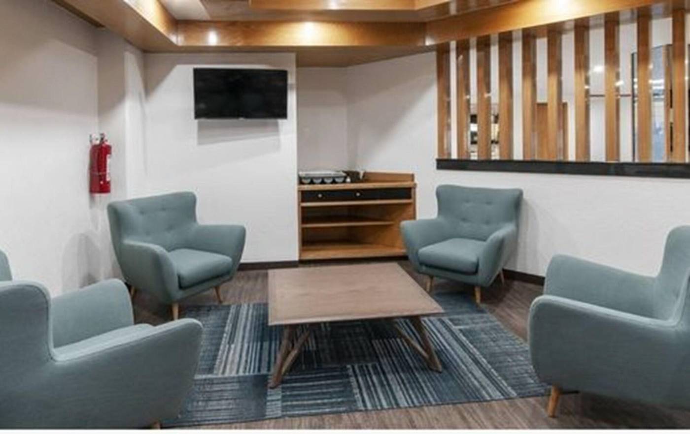 San Lucas-Mexico-CUAUHTÉMOC-Lobby-1