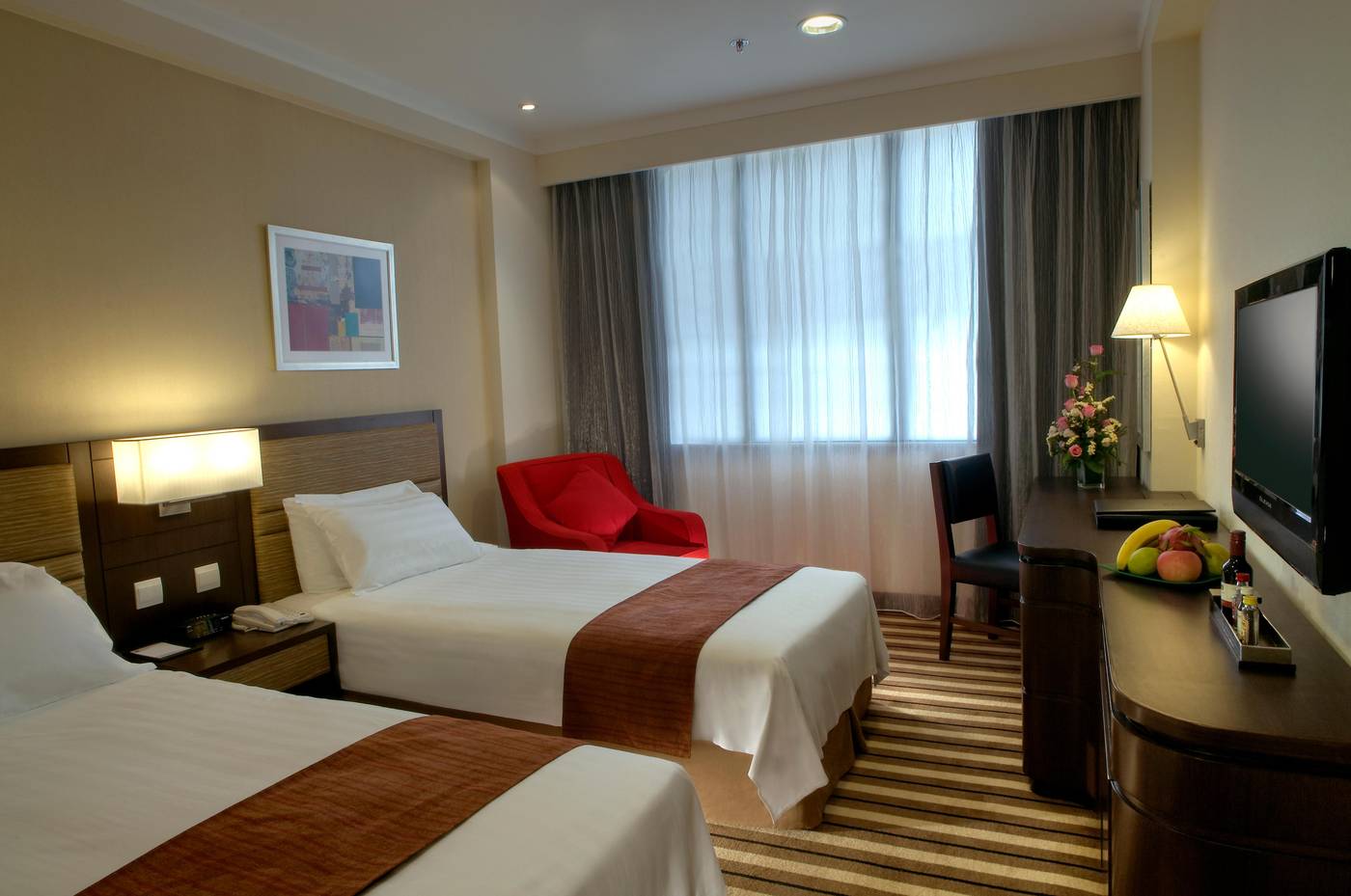 Metropark-Hotel--Kowloon-Room-18