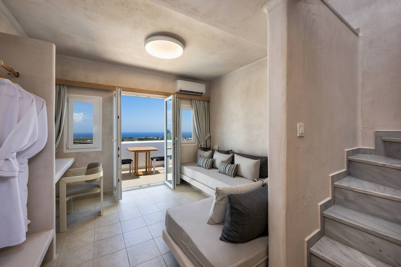 Aelia-Luxury-Suites-Room-30