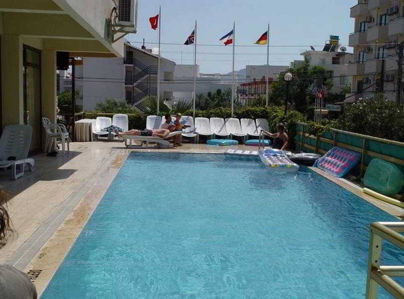 Samoy-Hotel-Pool-5