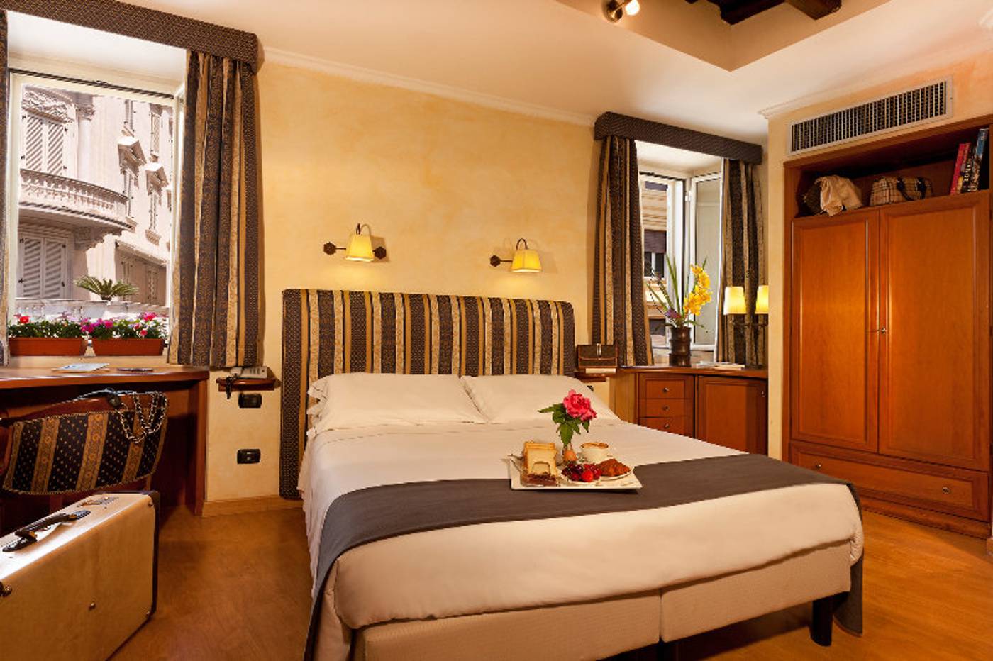 La Fenice-Italy-ROMA-Room-9