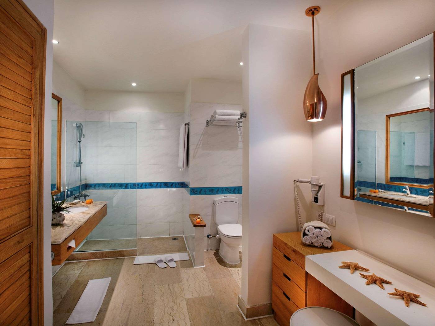 Movenpick-Resort---Spa-El-Gouna-Room-35