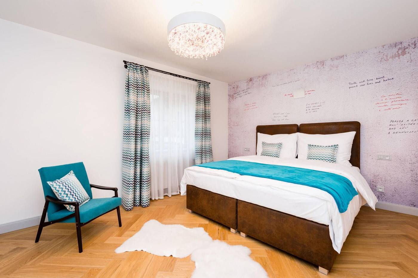 Old-Royal-Post-Hotel-Room-63