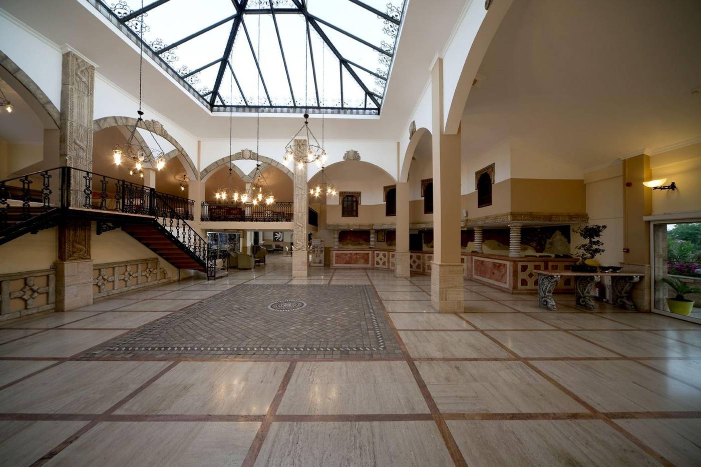 Club-Resort-Atlantis-Lobby-58