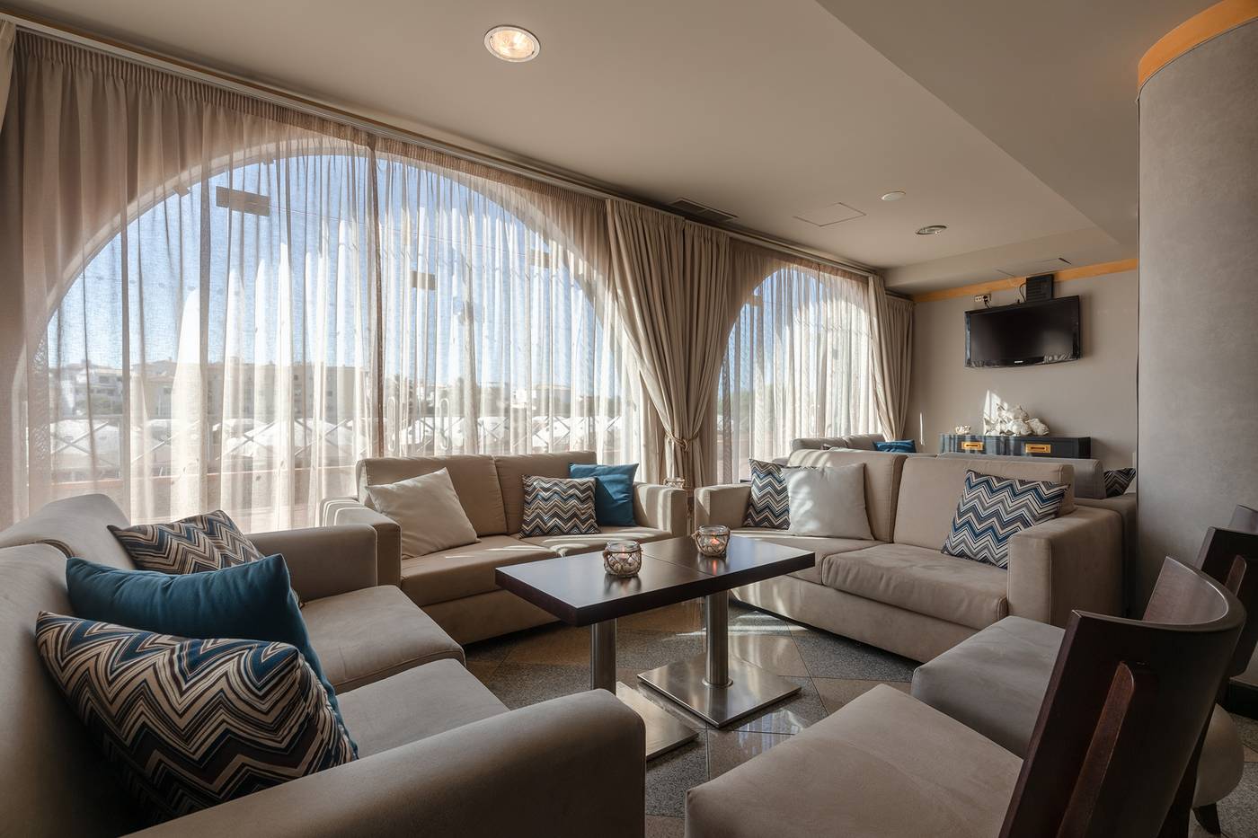 Solaqua-Apartments-Lobby-49