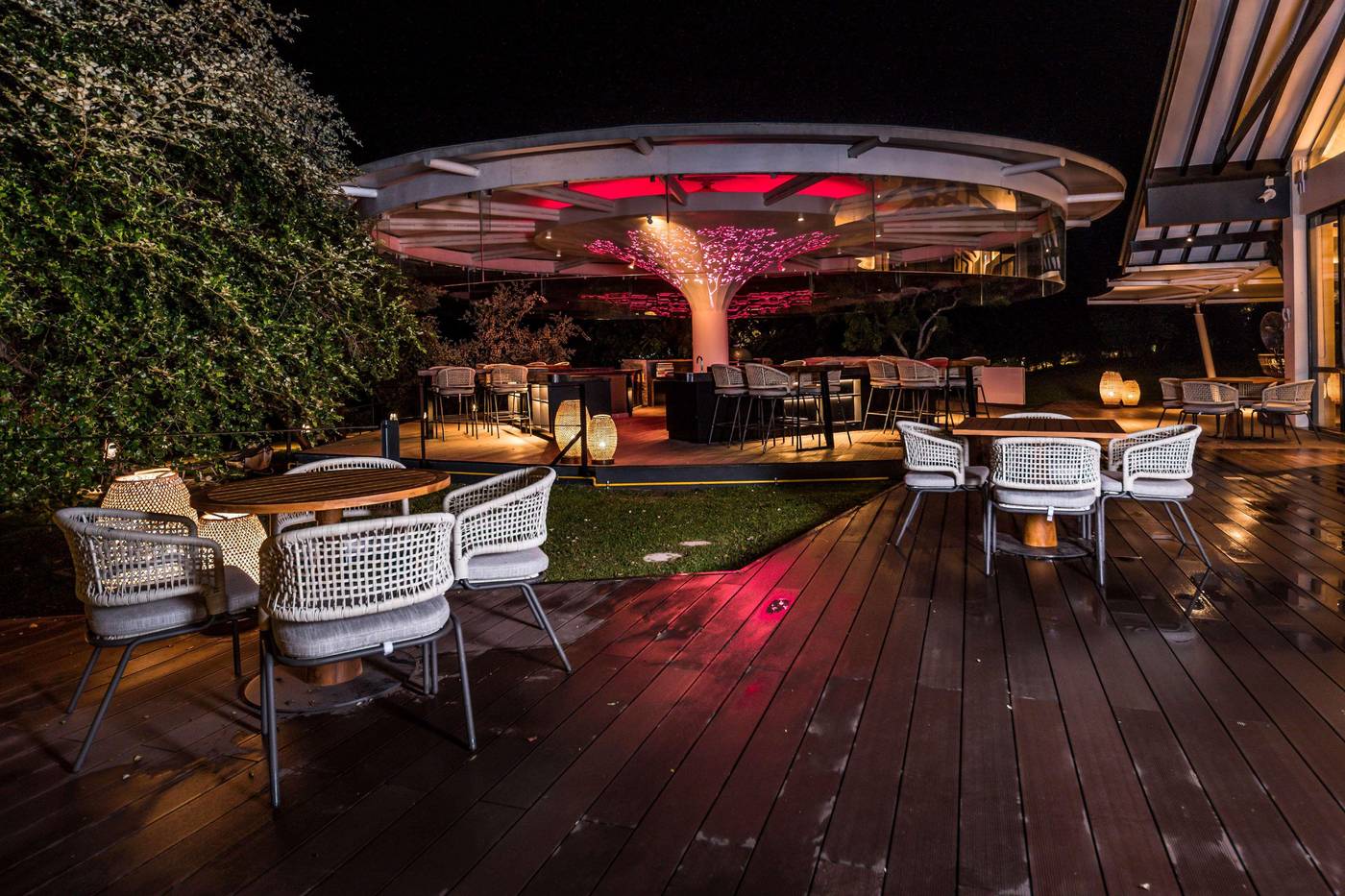 DoubleTree-by-Hilton-Weerawila-Rajawarna-Resort-Restaurant-18