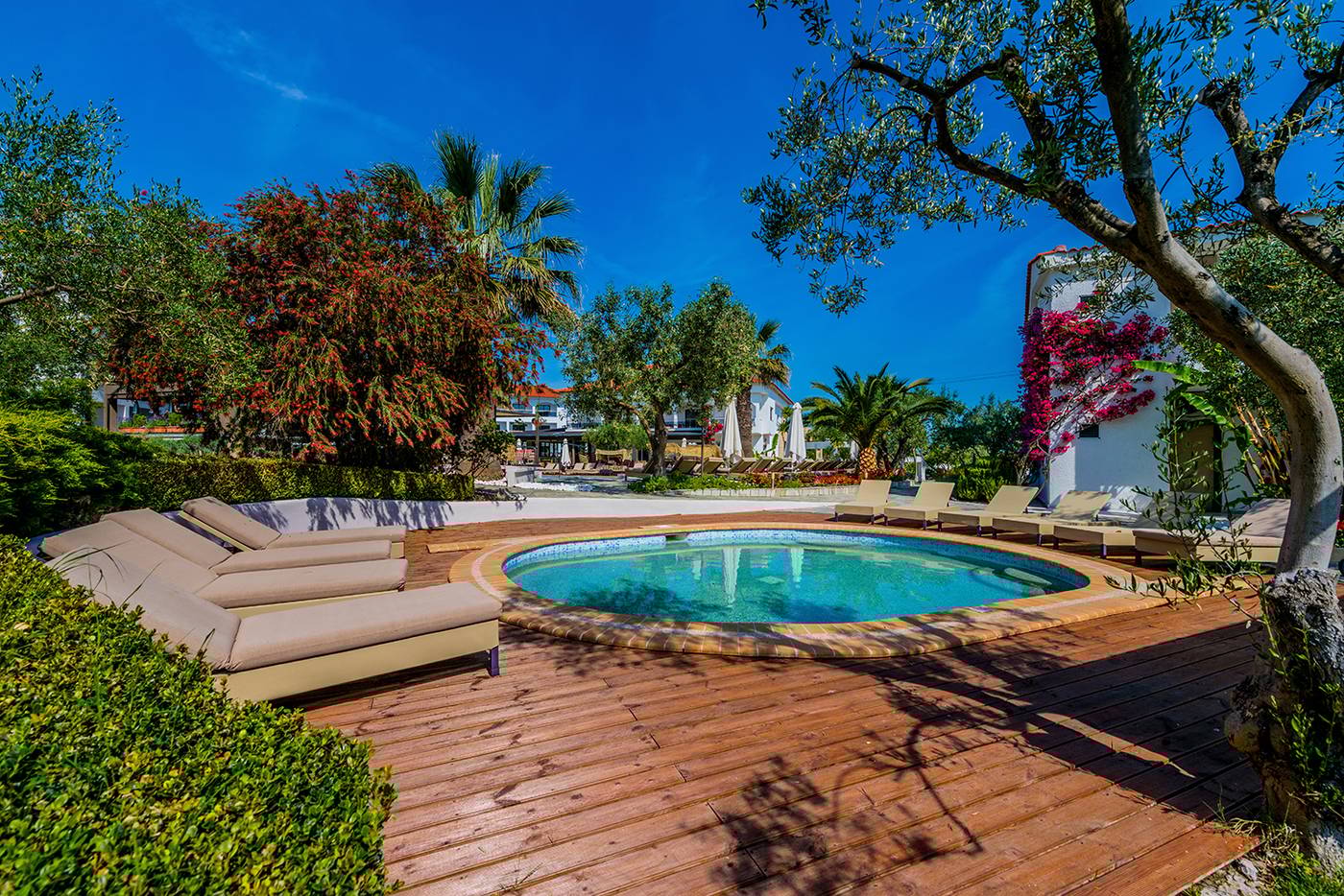 Flegra-Palace-Pool-6