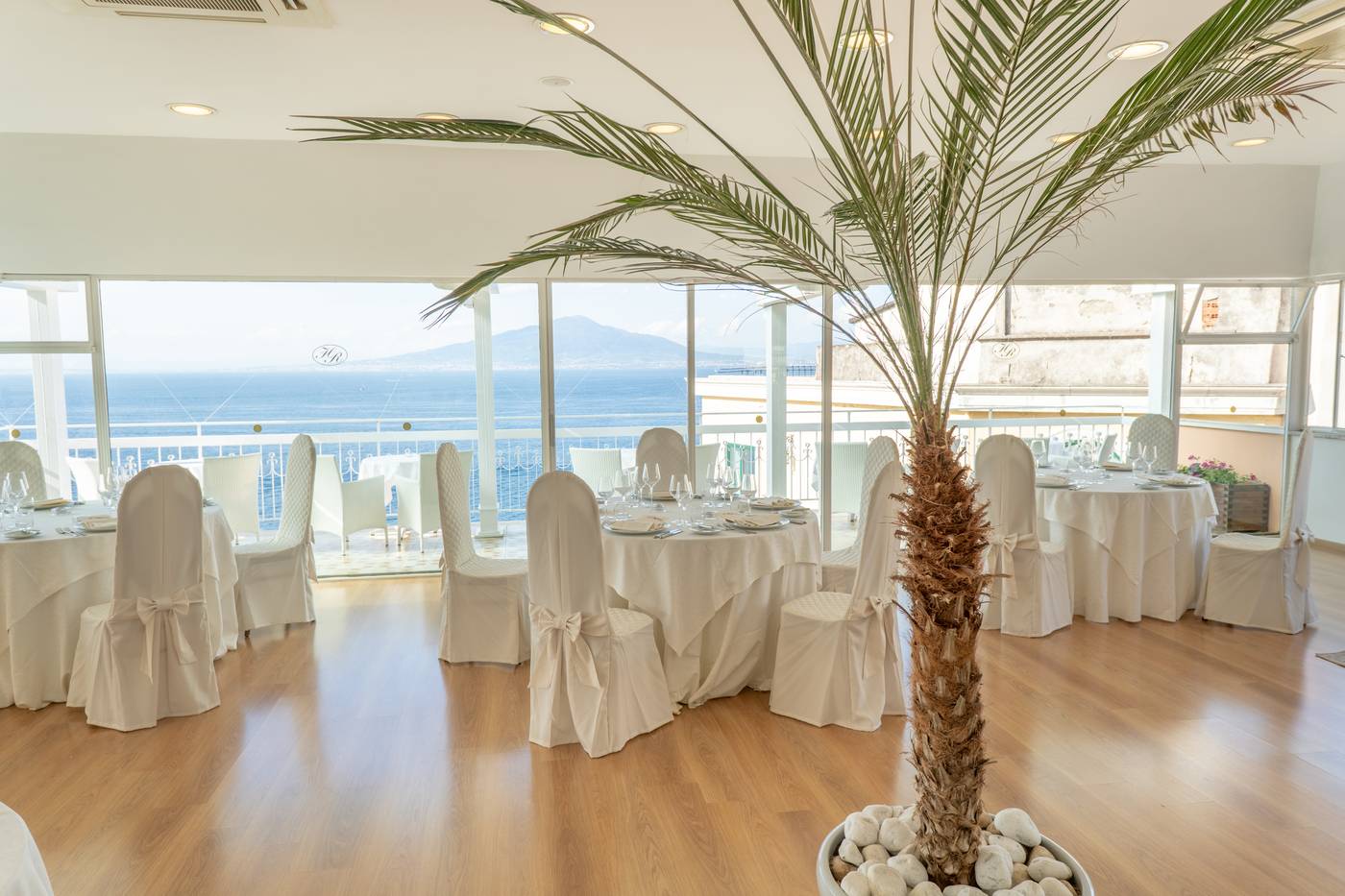 Hotel-Regina-Sorrento-Conferences-60