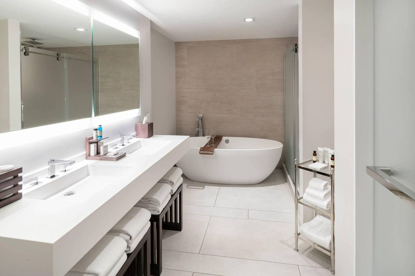 The-Row-Hotel-At-Assembly-Row--Autograph-Collectio-Room-46