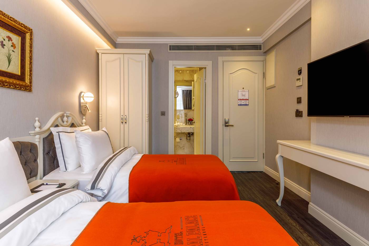 Amiral-Palace-Room-36