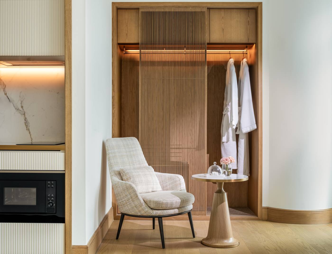 Lanson-Place-Causeway-Bay--Hong-Kong-Room-32