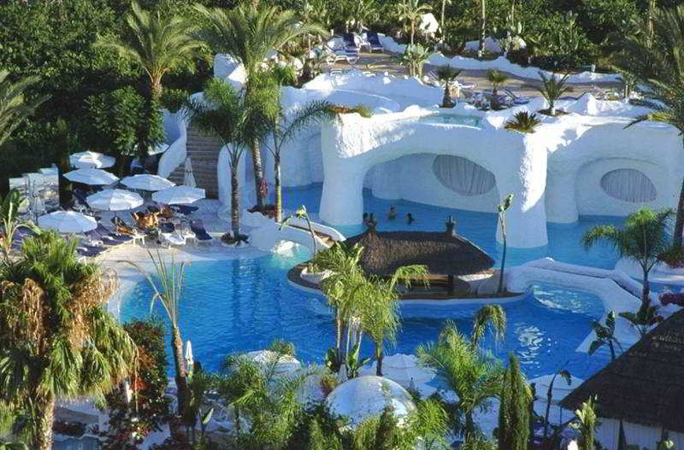 Albayzin-del-Mar-Pool-11